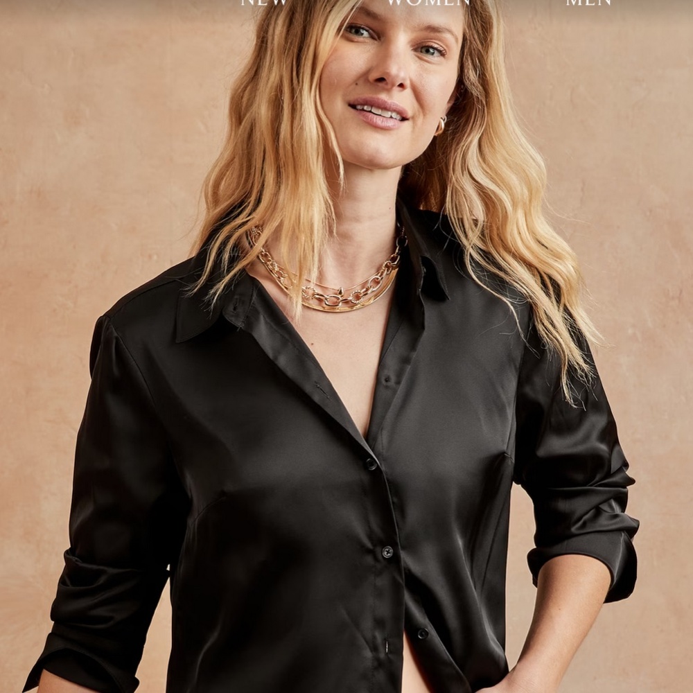 Banana Republic women's large navy satin button down